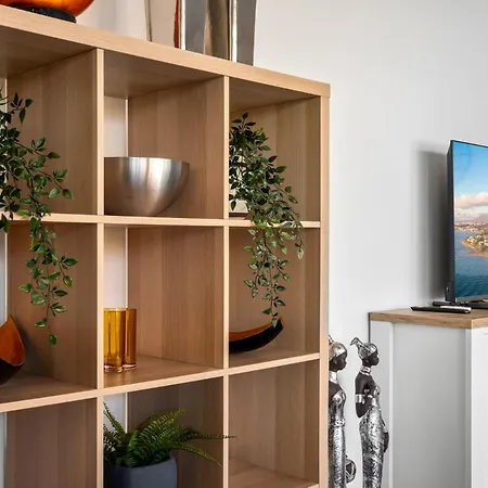 Apartment Vivi Homes - Luxury ,garden, Pool & Sauna Fuengirola